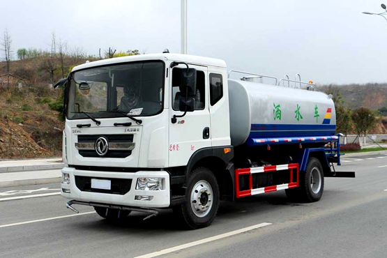 怎樣排除灑水車(chē)柴油機過(guò)早、過(guò)遲的噴油現象？