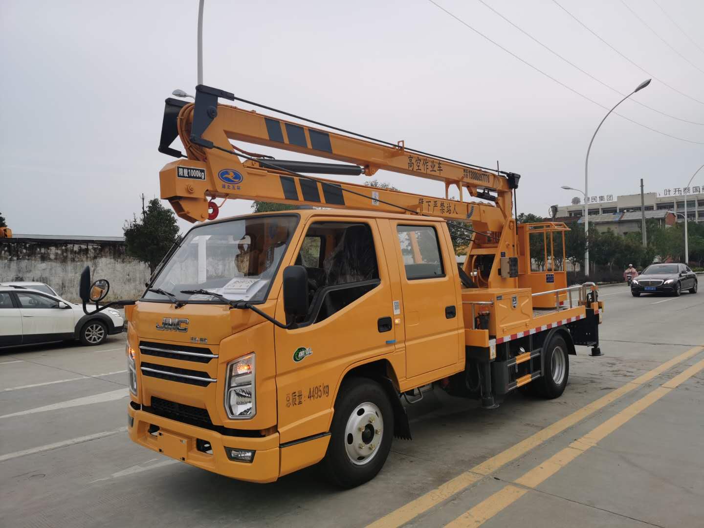 高空作業(yè)車(chē)如何保養
