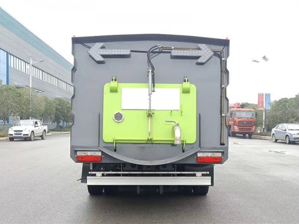國六東風(fēng)D7多利卡洗掃車(chē)