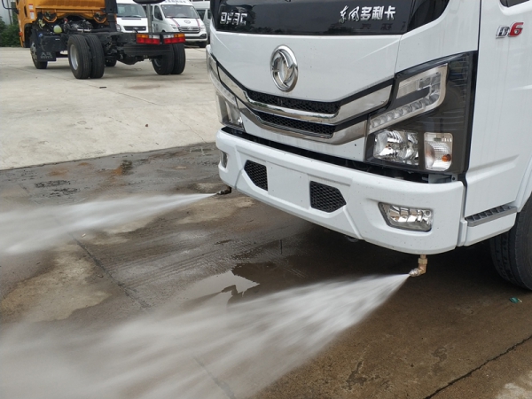 東風(fēng)小多利卡3308洗掃車(chē)國六
