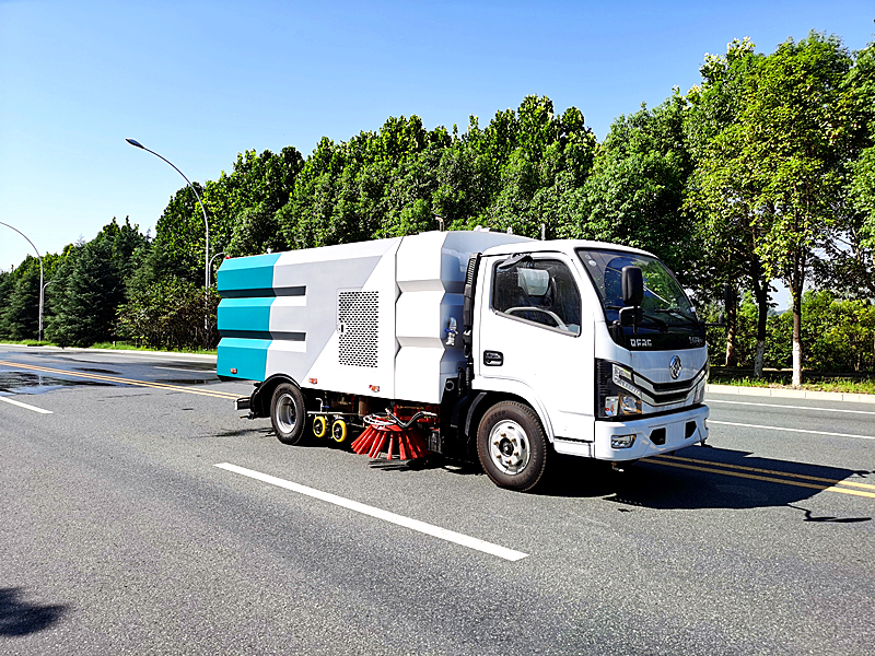 東風(fēng)小多利卡3308洗掃車(chē)國六