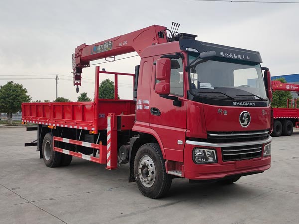 程力威牌CLW5183JSQ6SZ型隨車(chē)起重運輸車(chē)