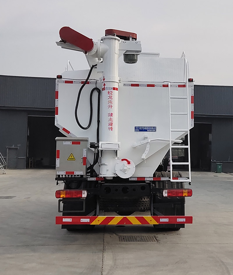 程力牌CL5181ZSL6SS型散裝飼料運輸車(chē)