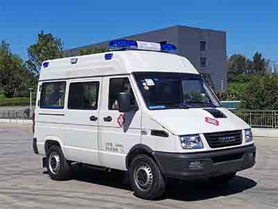 程力牌CL5049XJH6YS型救護車(chē)